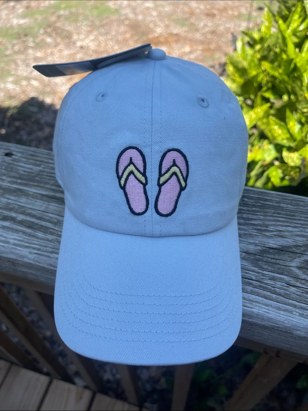 NWT Life is Good Flip Flops Chill Cap